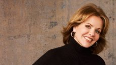 Fulbright Alumna Renée Fleming Sings National Anthem at Super Bowl 2014 Fulbright Alumna Renée Fleming Sings National Anthem at Super Bowl 2014