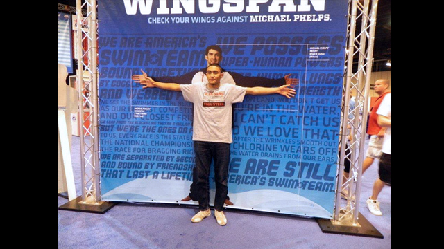 One of the Tunisian participants compares his wingspan to that of Michael Phelps.