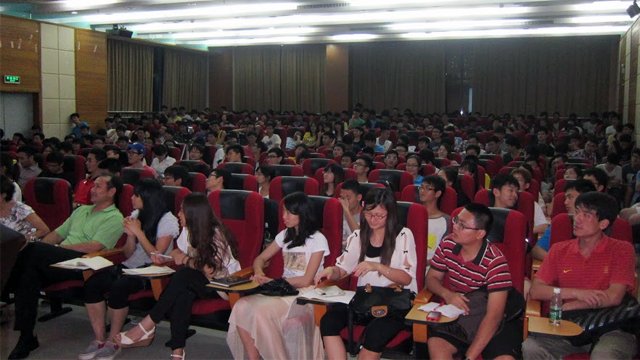 Sports Envoys Dr. Becky Clark and Dr. Woodson-Smith make a presentation at Guangzhou Sports University to over 100 students about disability sports culture.