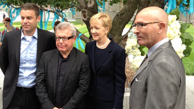 9/11 Memorial Foundation President Joseph Daniels, architect of the new World Trade Center complex Daniel Libeskind, Assistant Secretary Ann Stock, and FFSB Chairman Tom Healy (left to right) pause for a moment of reflection after placing a wreath.