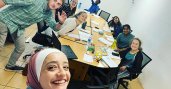 kids in an Arabic class